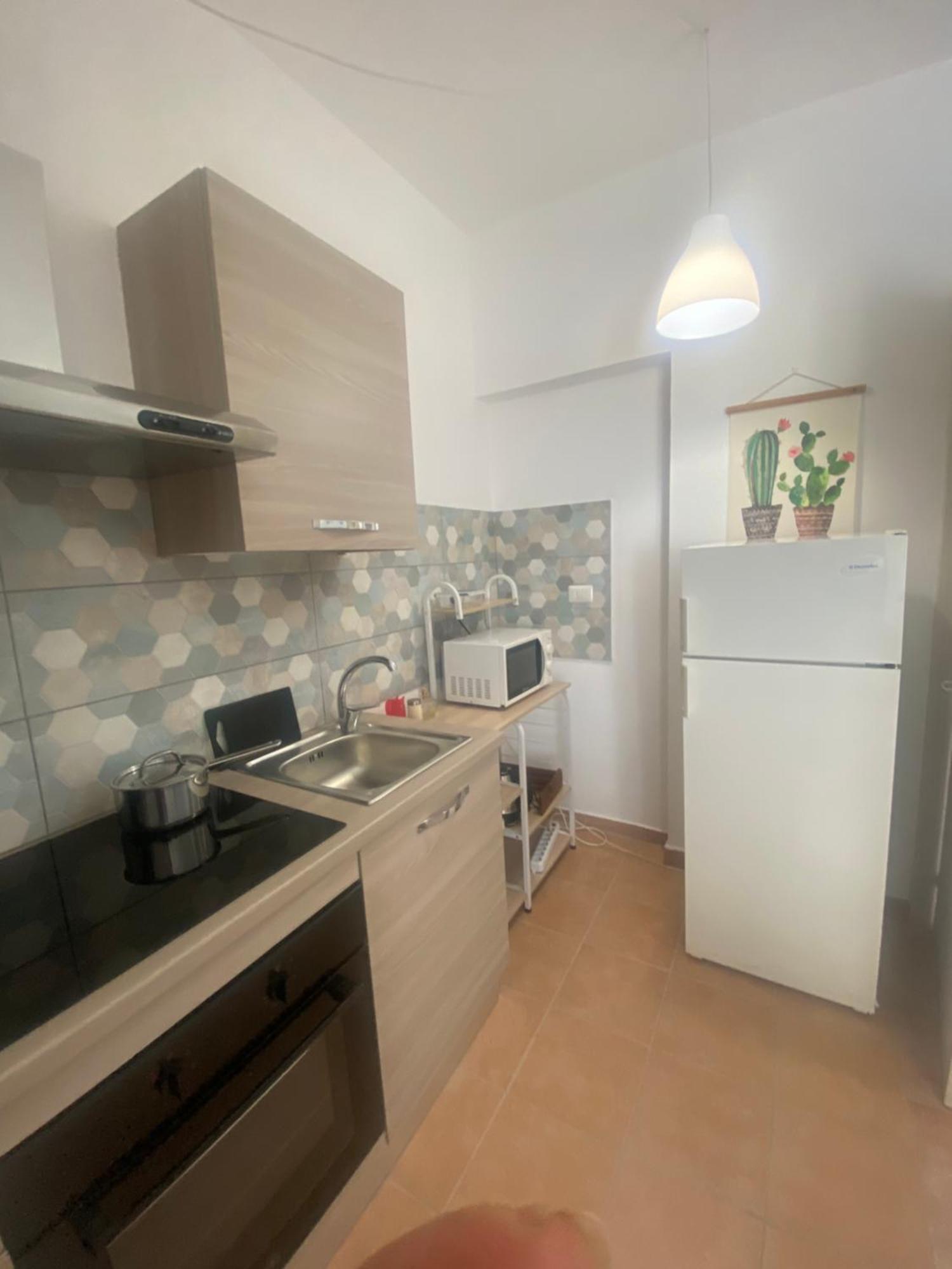 Bed And Breakfast Le Petunie บารีซาร์โด ภายนอก รูปภาพ