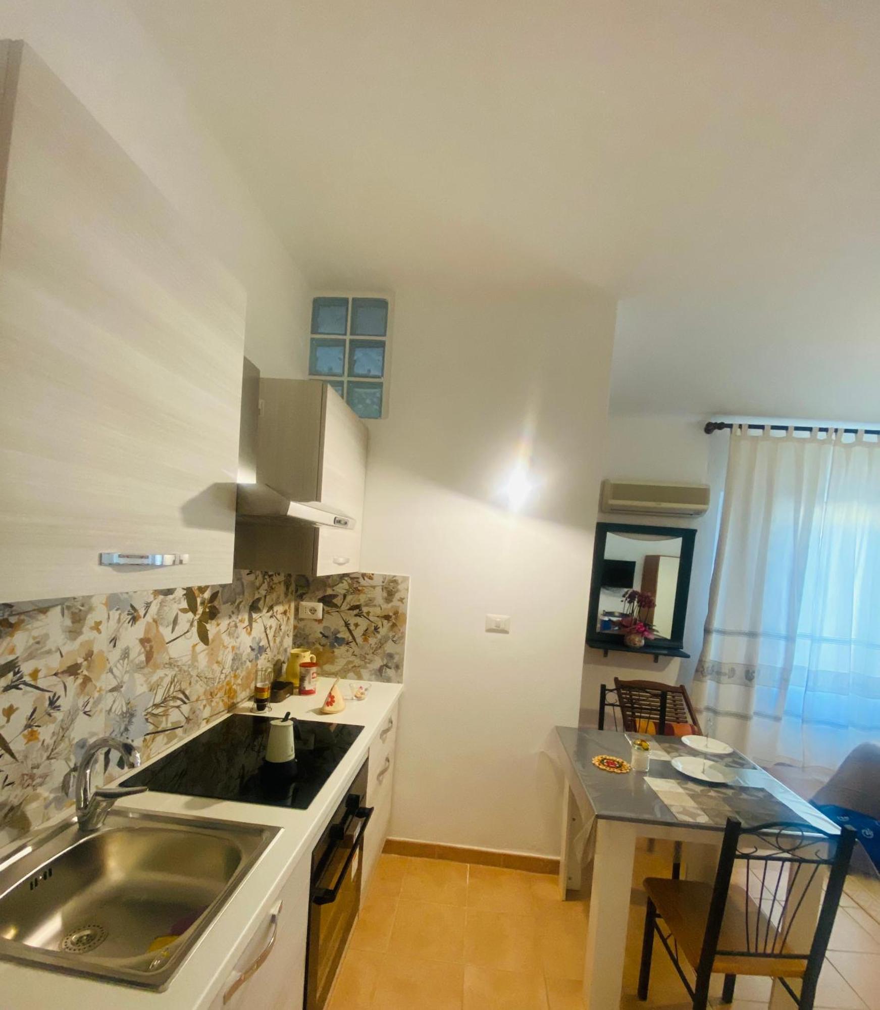 Bed And Breakfast Le Petunie บารีซาร์โด ภายนอก รูปภาพ