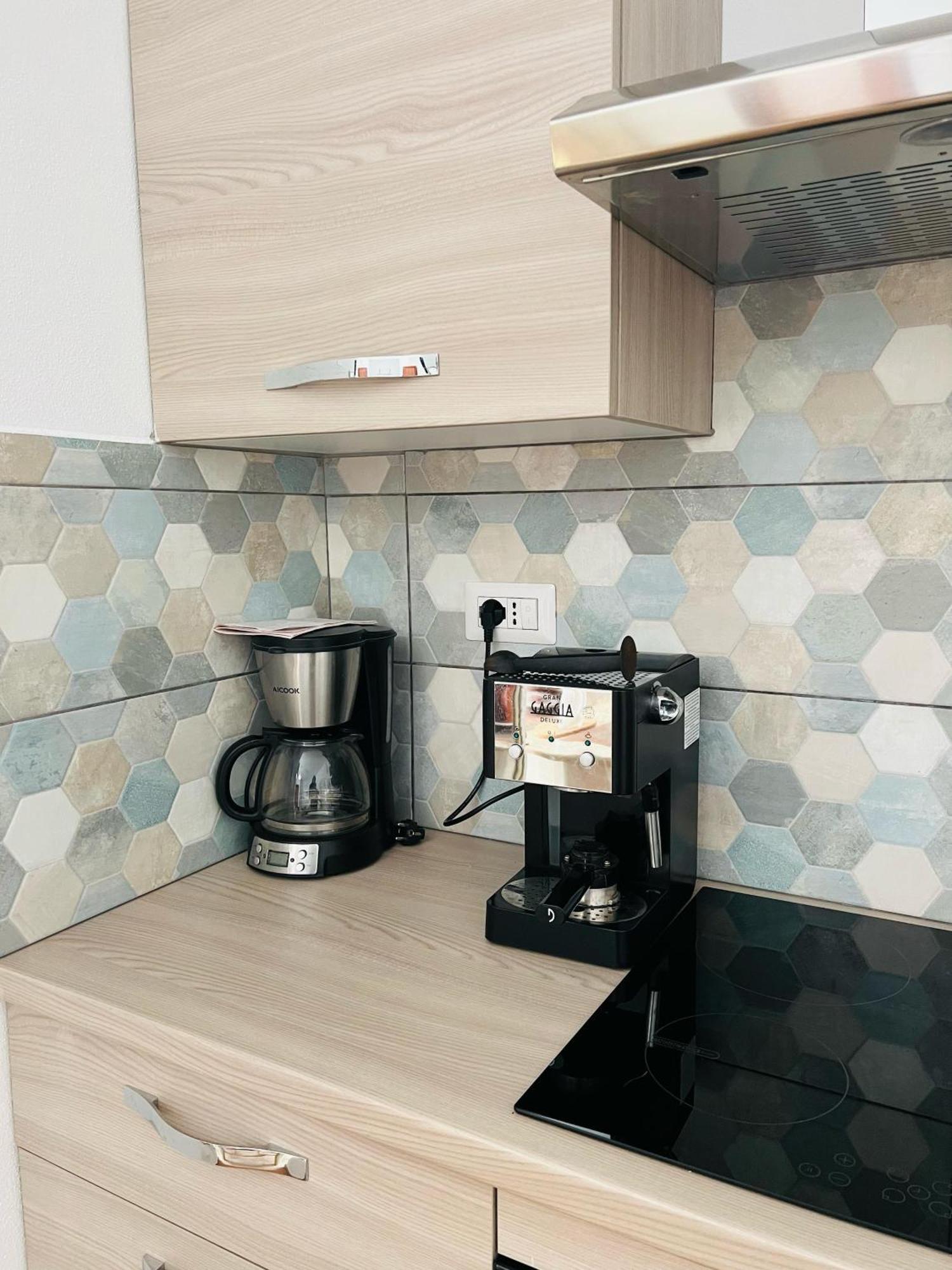 Bed And Breakfast Le Petunie บารีซาร์โด ภายนอก รูปภาพ