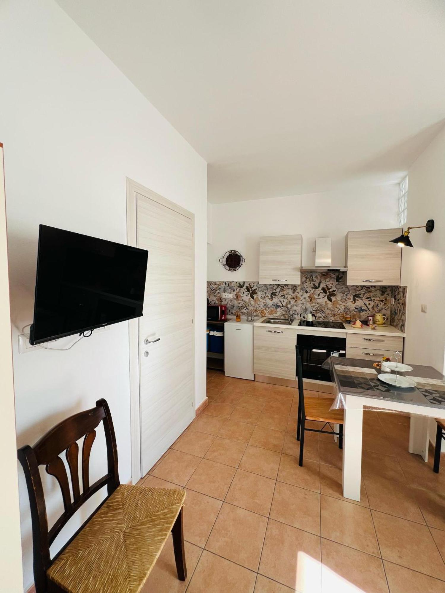 Bed And Breakfast Le Petunie บารีซาร์โด ภายนอก รูปภาพ